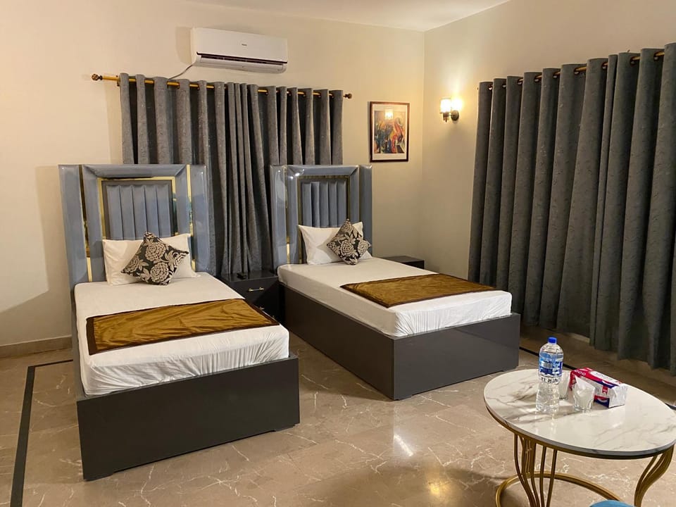 Indus Family Guest House DHA Bed and Breakfast in Karachi