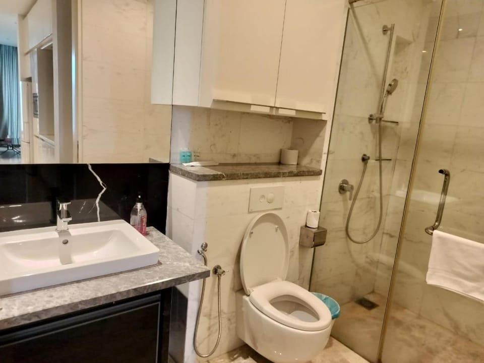 Shower, Toilet, Bathroom