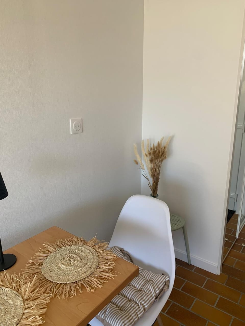 Waterfront studio with small garden, pool, parking Apartment in Guidel