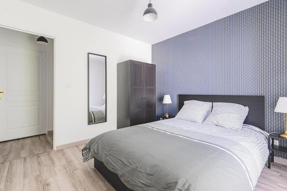 High quality - 4 ppl - Center of Reims Apartment in Reims