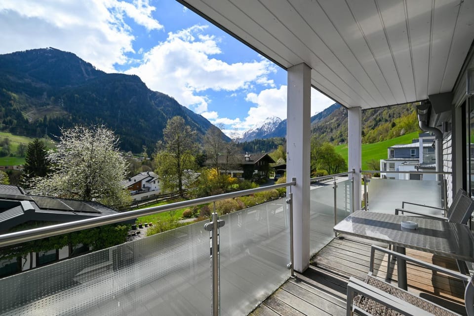 View (from property/room), Balcony/Terrace