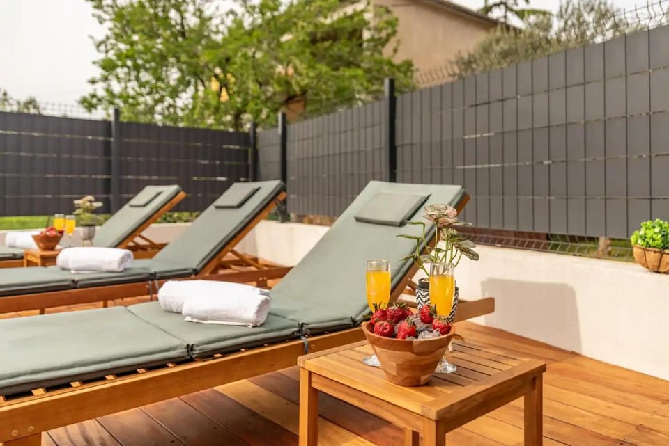 Apartman Relax s bazenom i vanjskim kominom - Zadar Apartment in Zadar