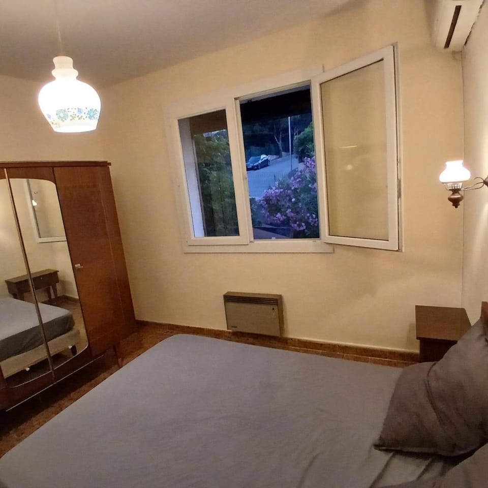 Beautiful house floor with sea view House in La Ciotat