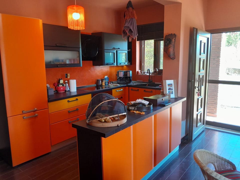 Dining area, dishwasher, oven, stove, kitchen