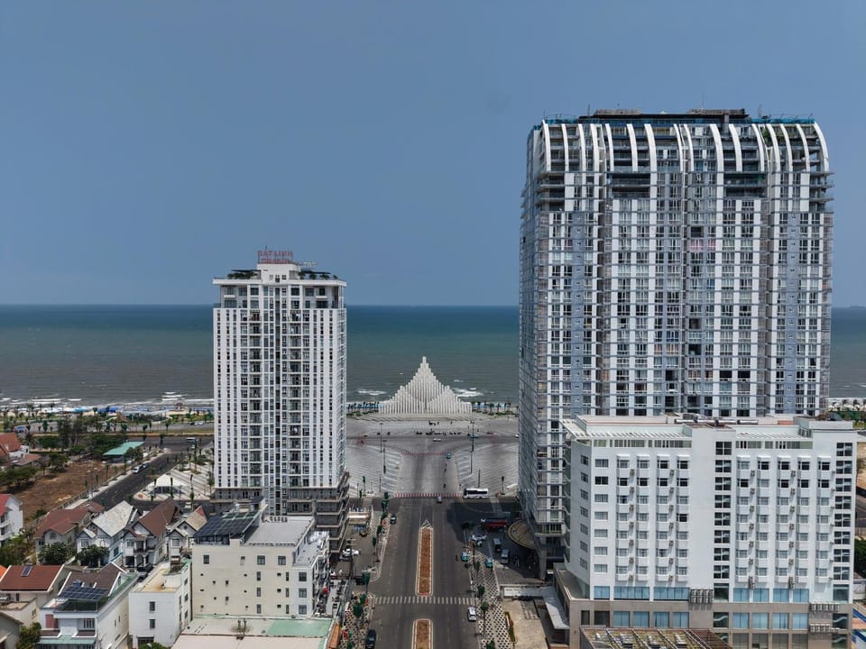 Căn HỘ VIEW BIỂN VÀ THÁP TAM THẮNG MERMAID VŨNG TÀU Apartment in Vung Tau