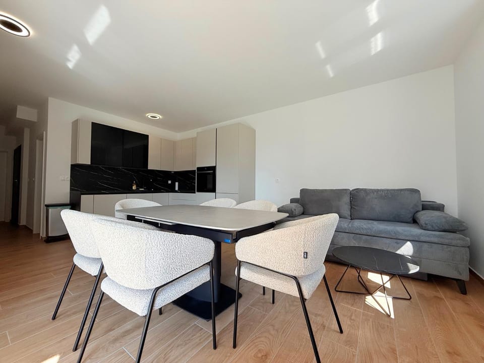 Kitchen or kitchenette, Living room, Dining area, kitchen