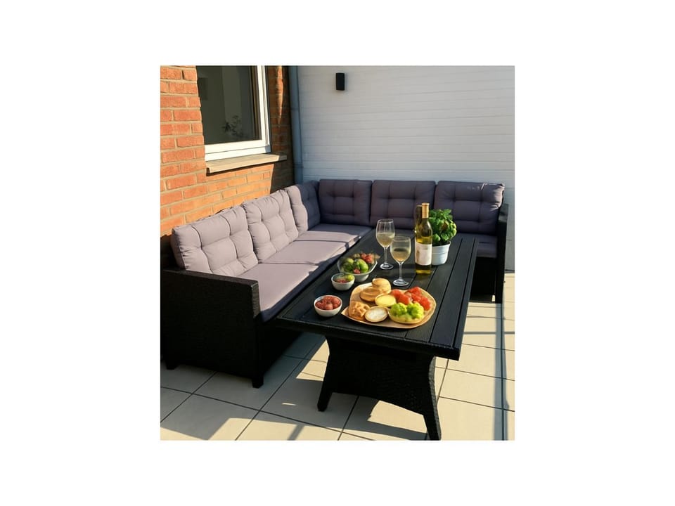 Balcony/Terrace, Food and drinks