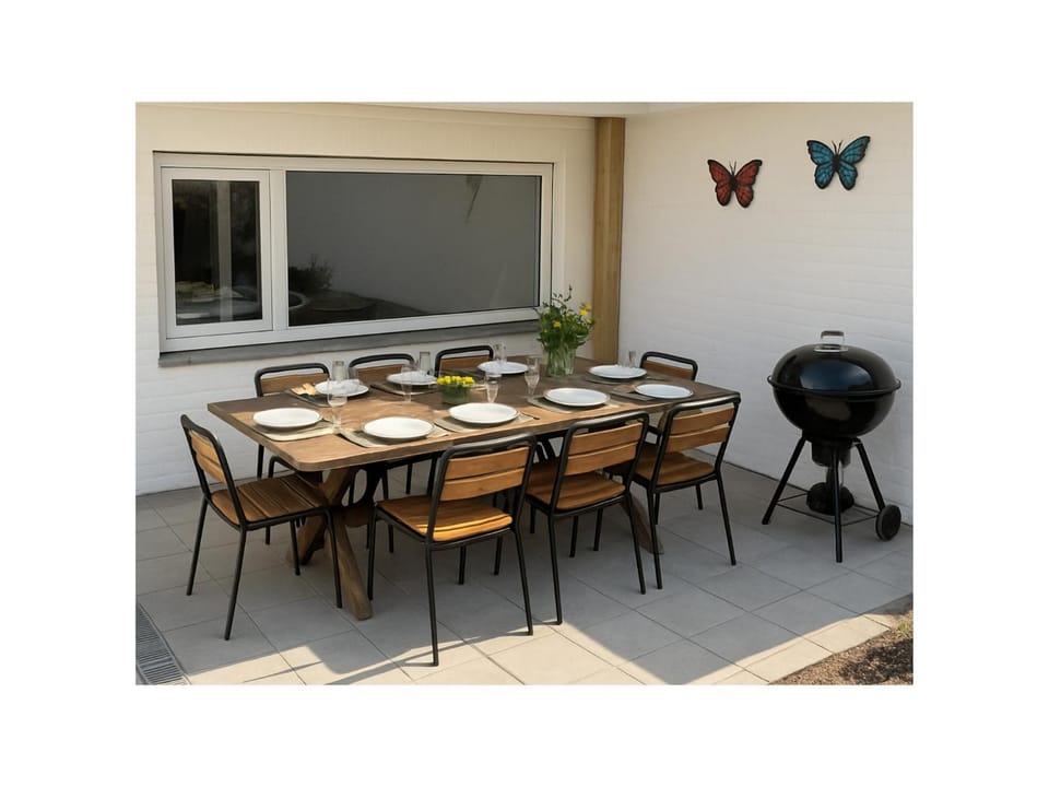 Garden, Dining area
