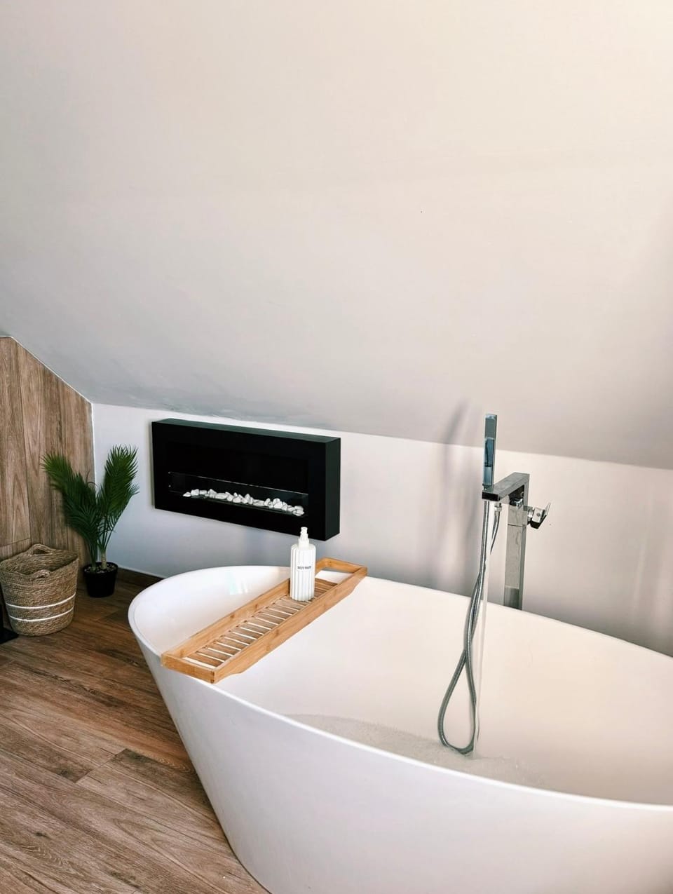 Bathroom, Bath