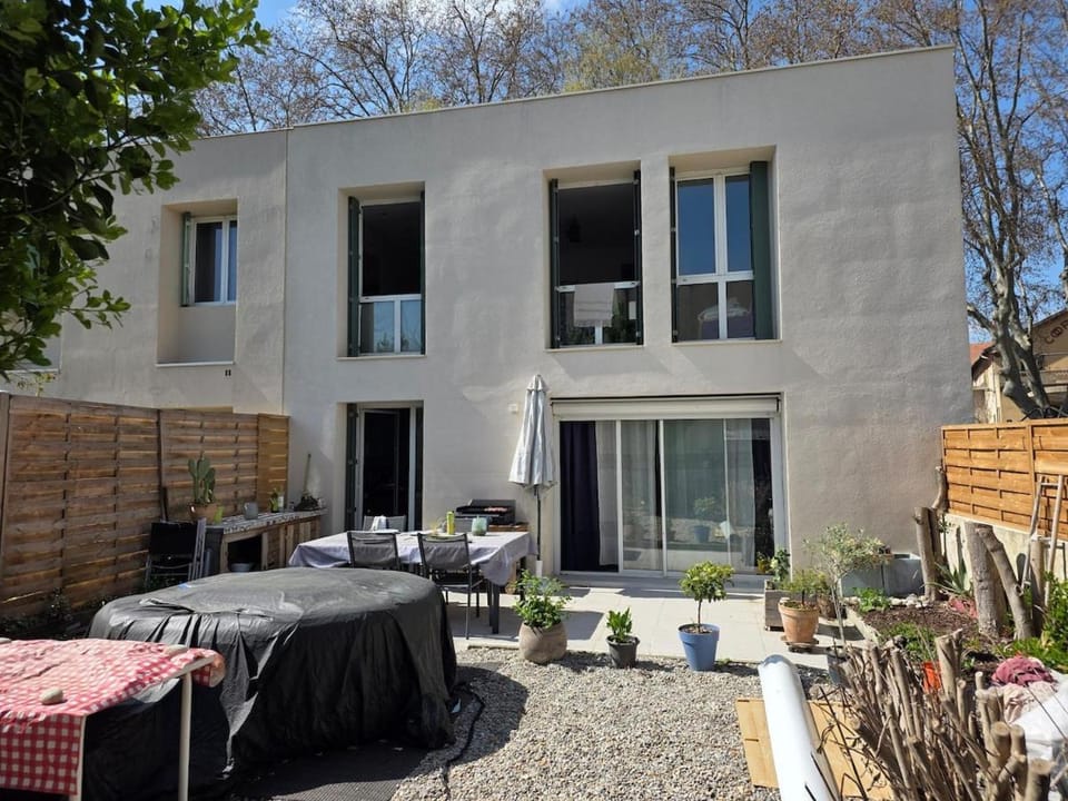 Fully equipped 4-bedroom house House in Rognes