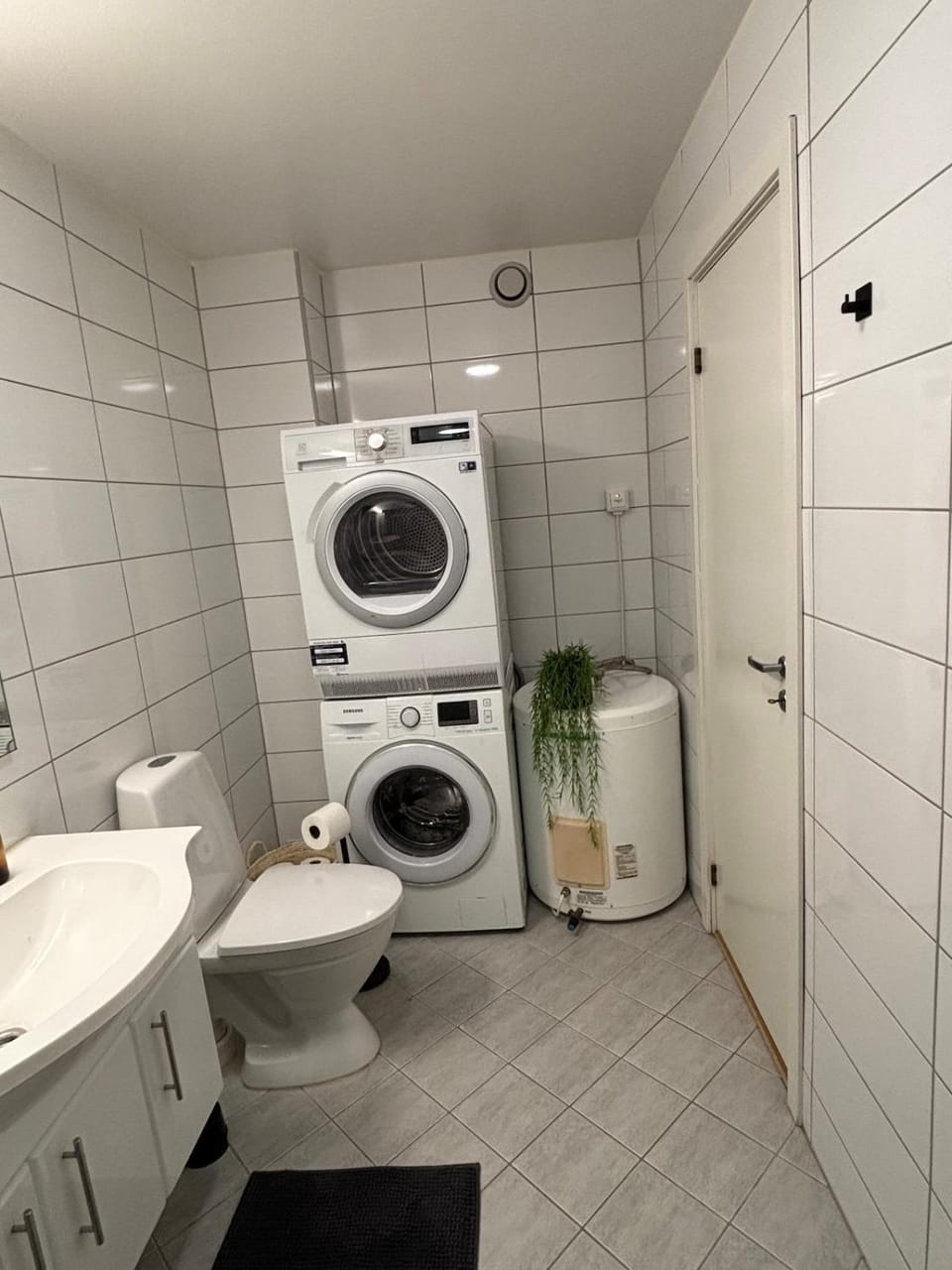 Central apartment within walking distance of everything Apartment in Bergen