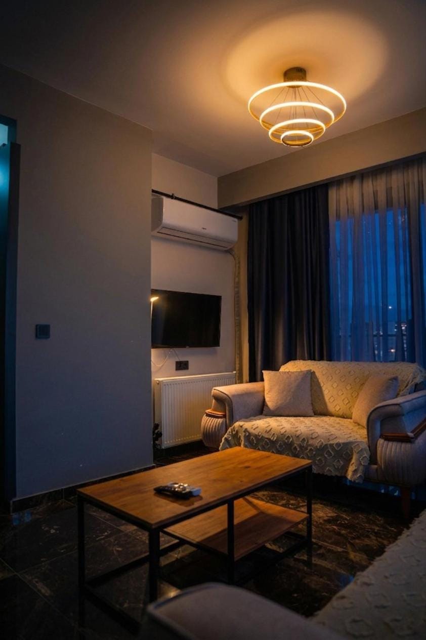 Black House Otel Bed and Breakfast in Mersin