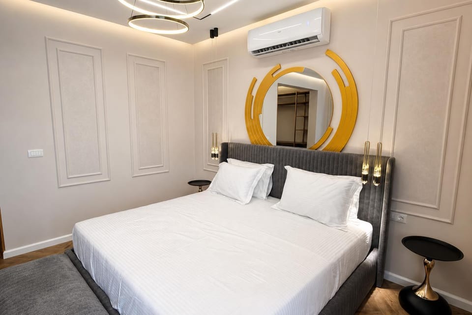 Bed, Bedroom, wardrobe, air conditioner