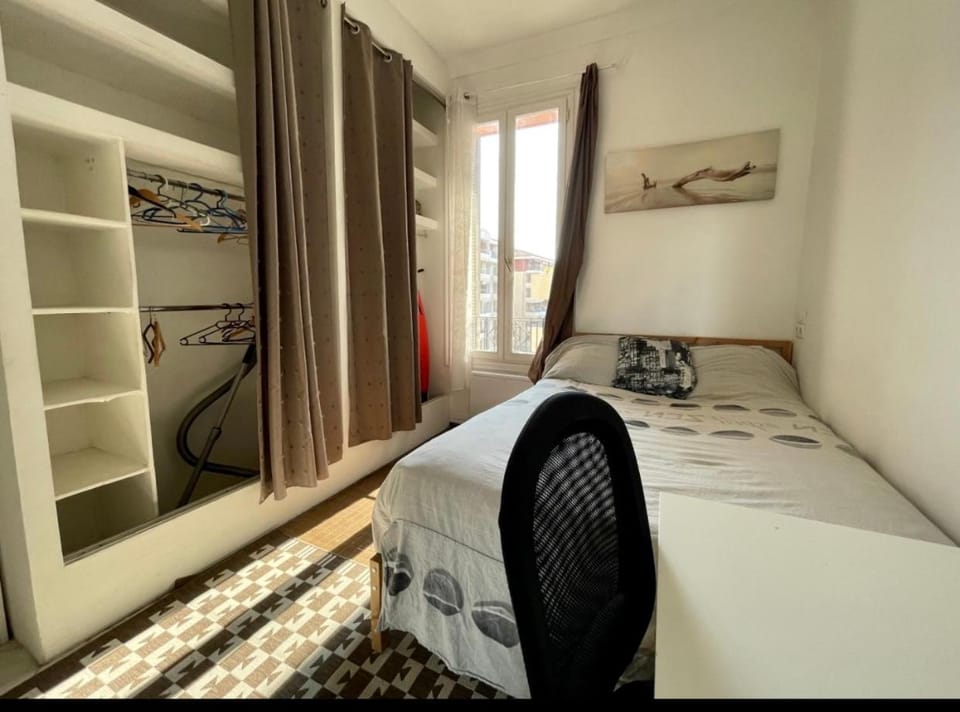 2 chambres et salon 6 mn Port à pieds Apartment in Nice
