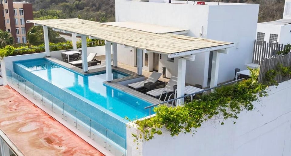 Balcony/Terrace, Swimming pool