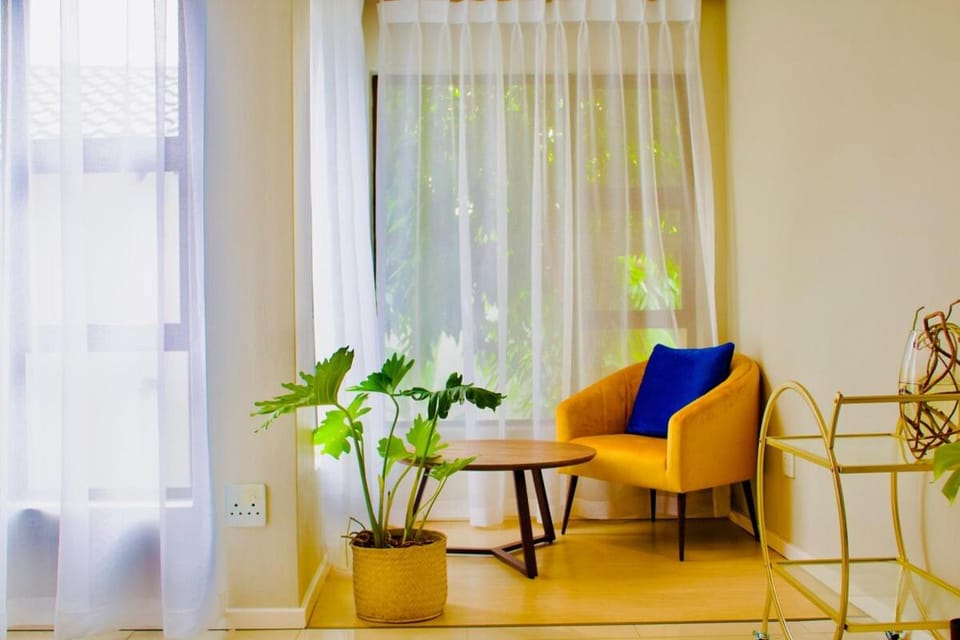 Modern Cozy Stay with Private Garden Apartment in Sandton