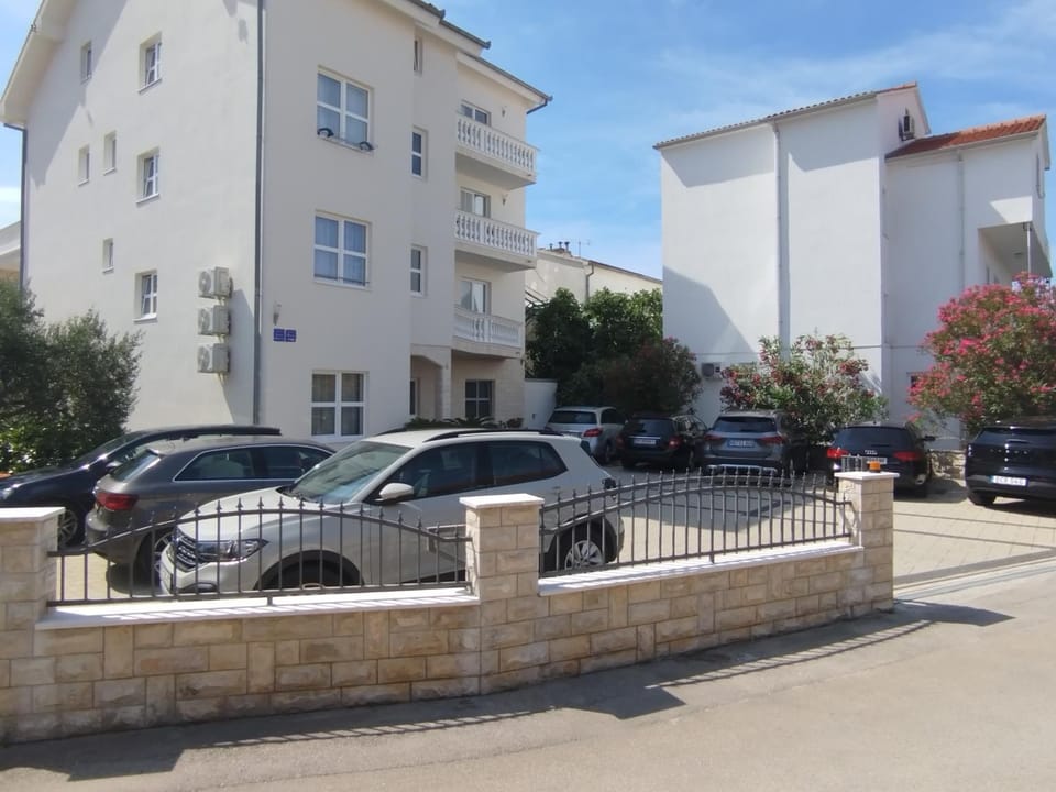 Property building, Parking