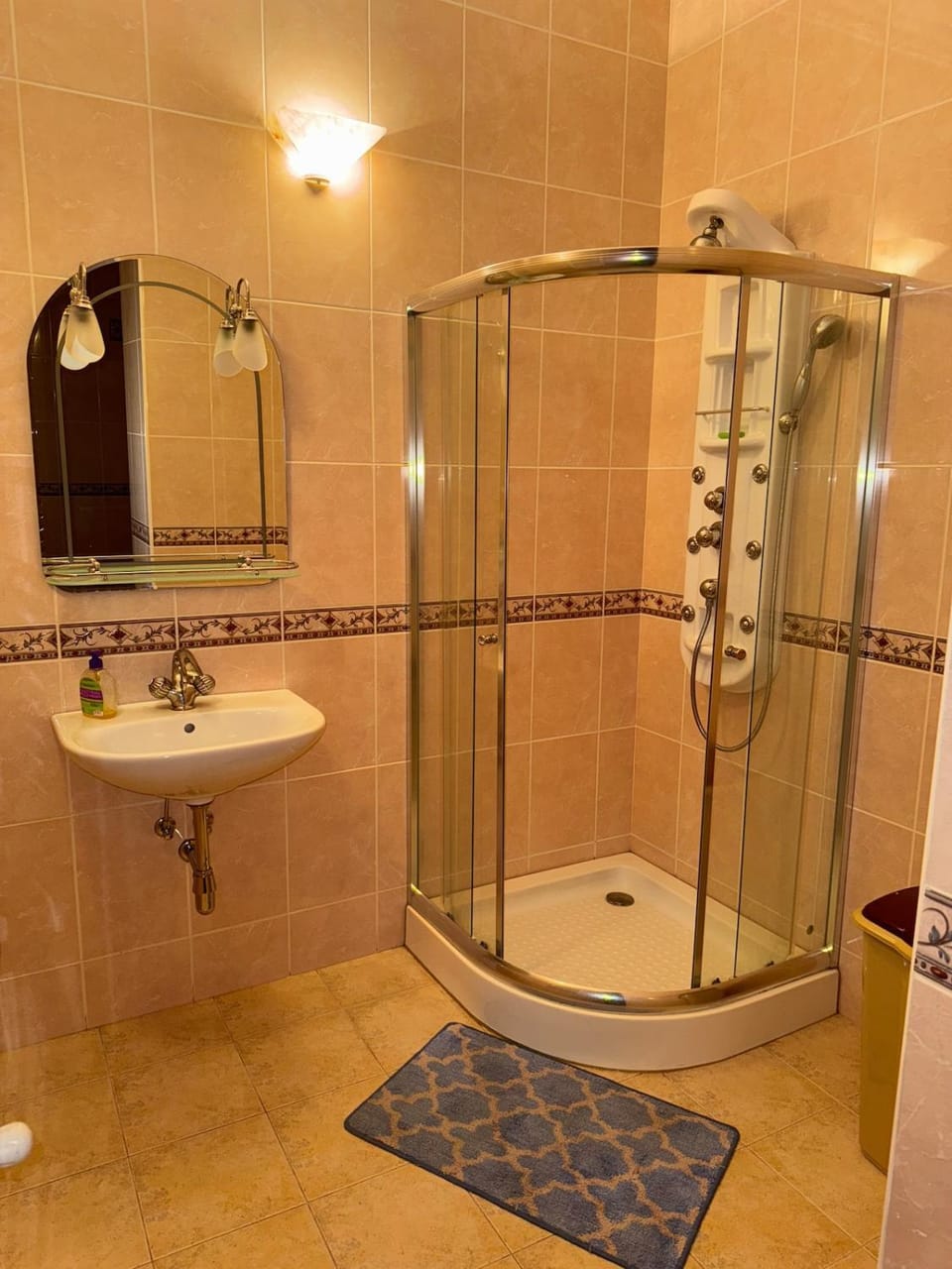 Cozy and Spacious Duplex in the center of Chisinau Villa in Chișinău