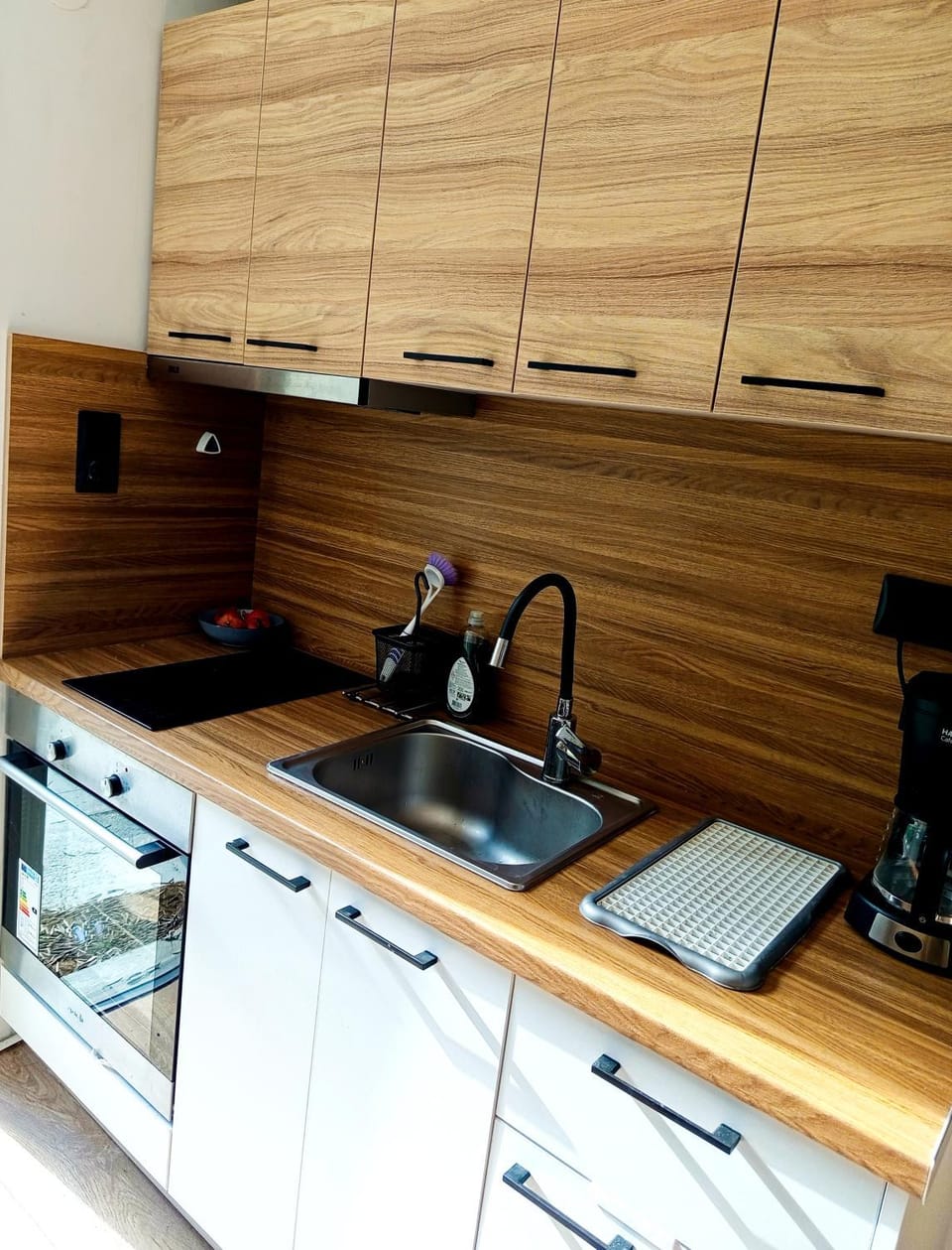 Kitchen or kitchenette, kitchen
