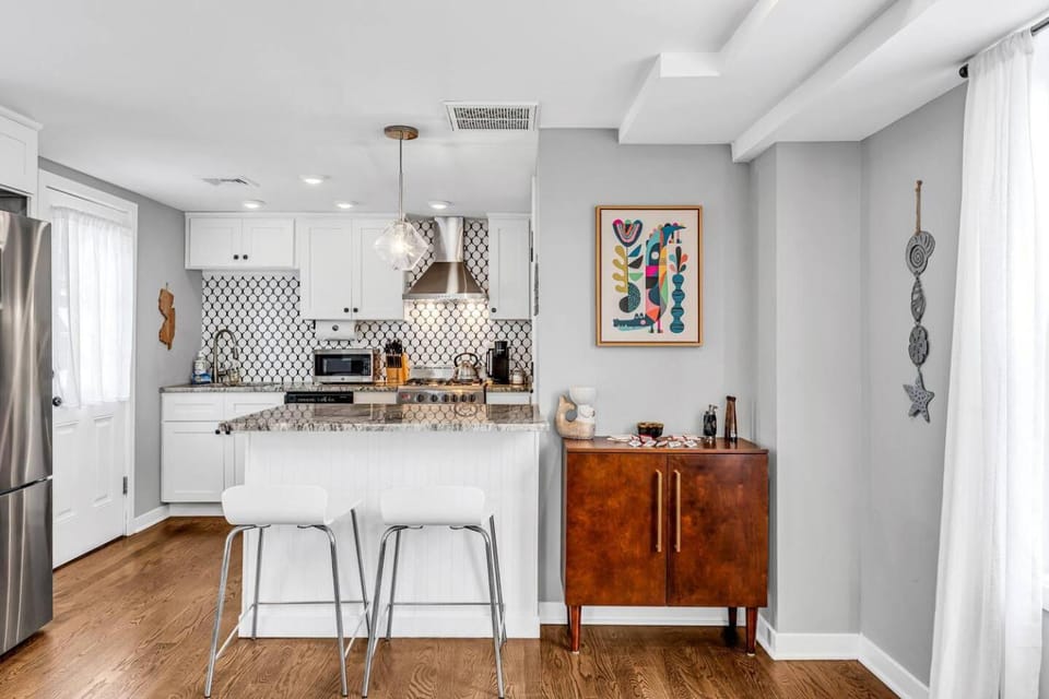 Prof Cleaned | Linens & Towels | High-Speed Wifi House in Seaside Park