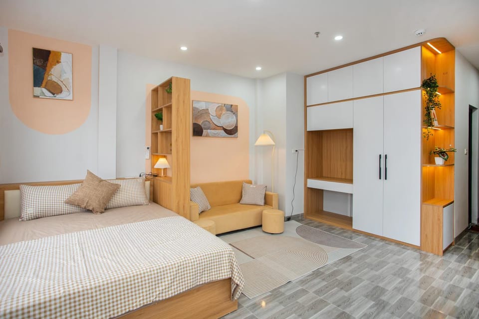 Bed, Living room, Photo of the whole room, Seating area, Bedroom, wardrobe