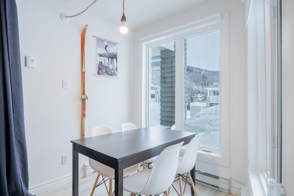 Le loft du Hameau Apartment in Quebec
