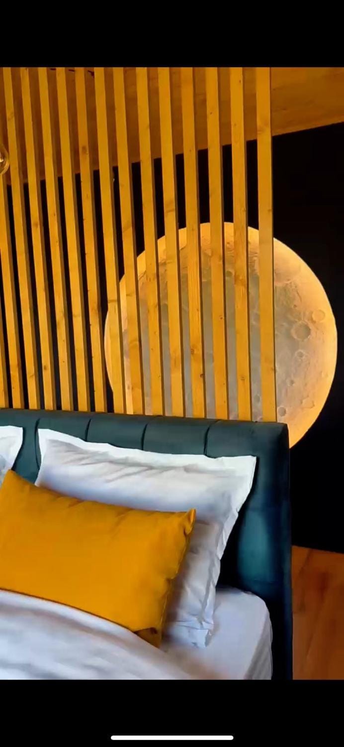 Decorative detail, Bedroom