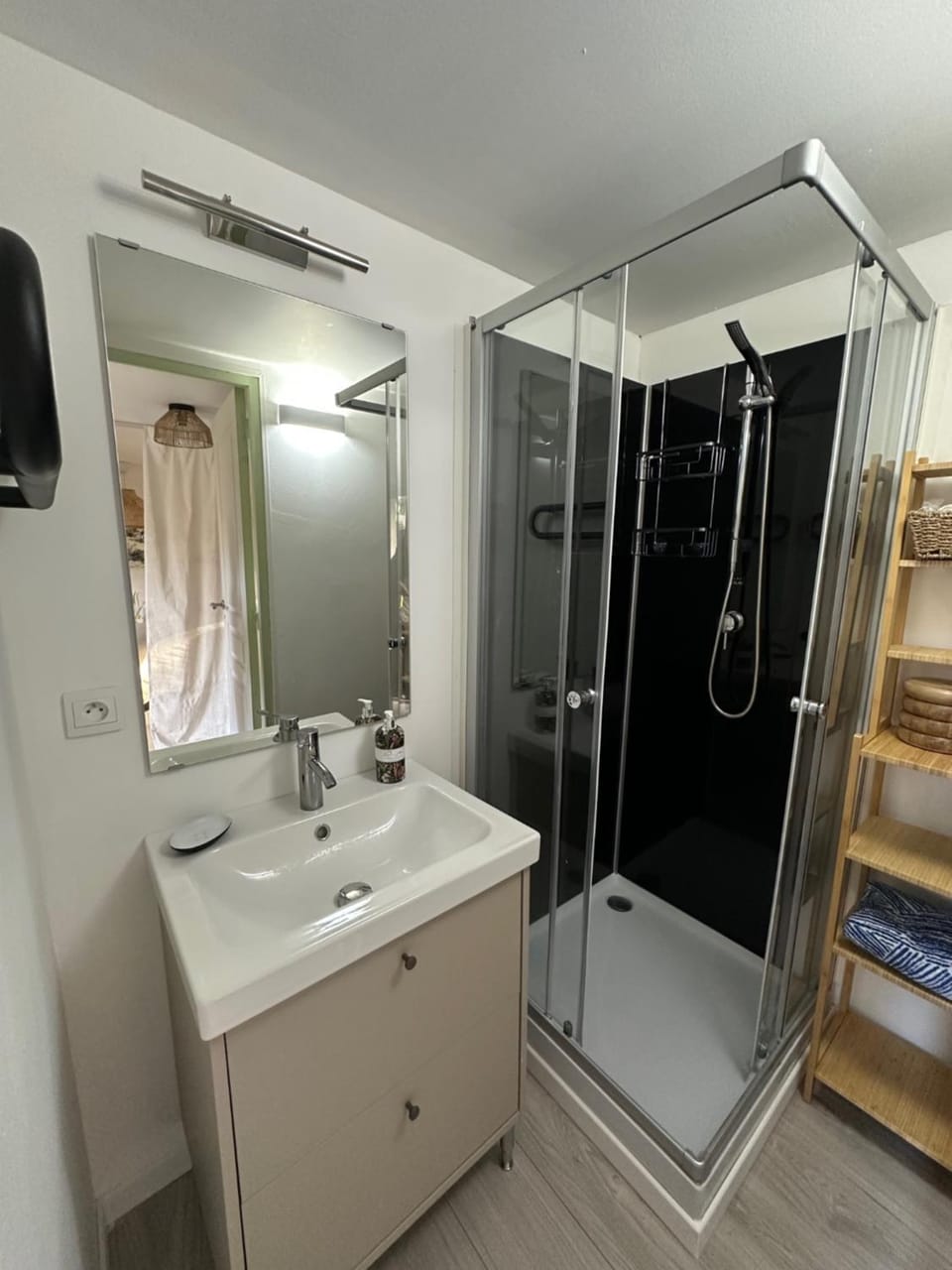 Le Cerisier Bed and Breakfast in Giverny