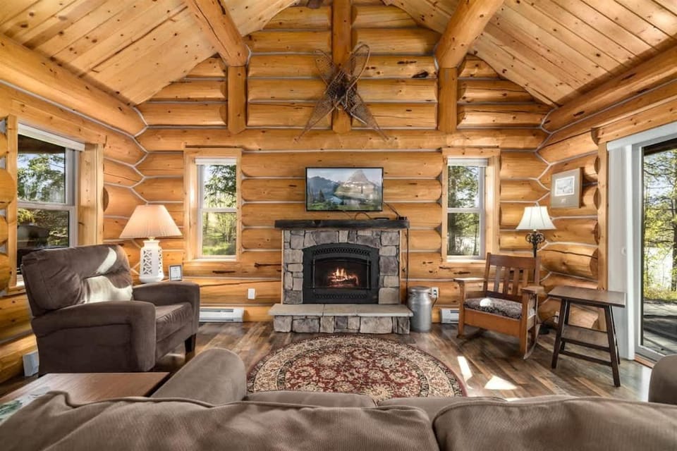 River View Cabin Cabin in Glacier National Park