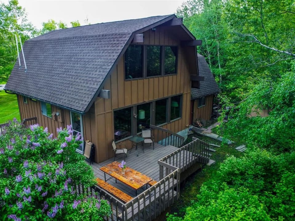West Glacier Heart Rock River Retreat House in Glacier National Park