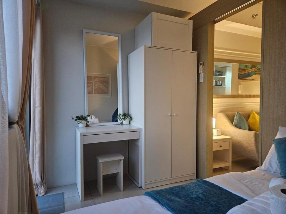 Bed, Bedroom, wardrobe