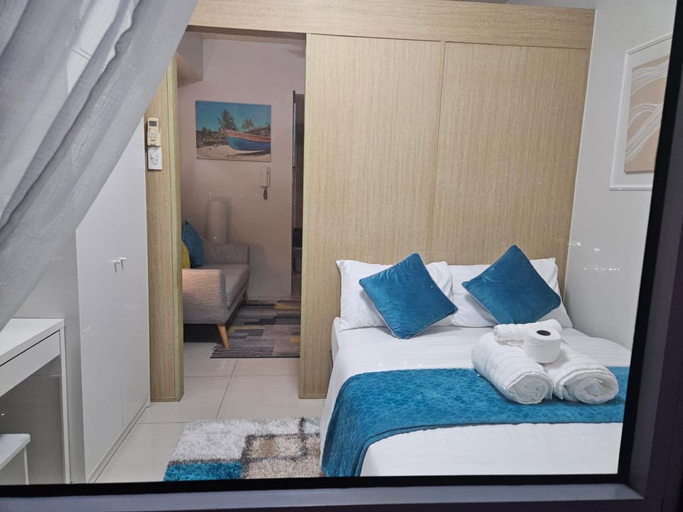 Bed, Bedroom, wardrobe