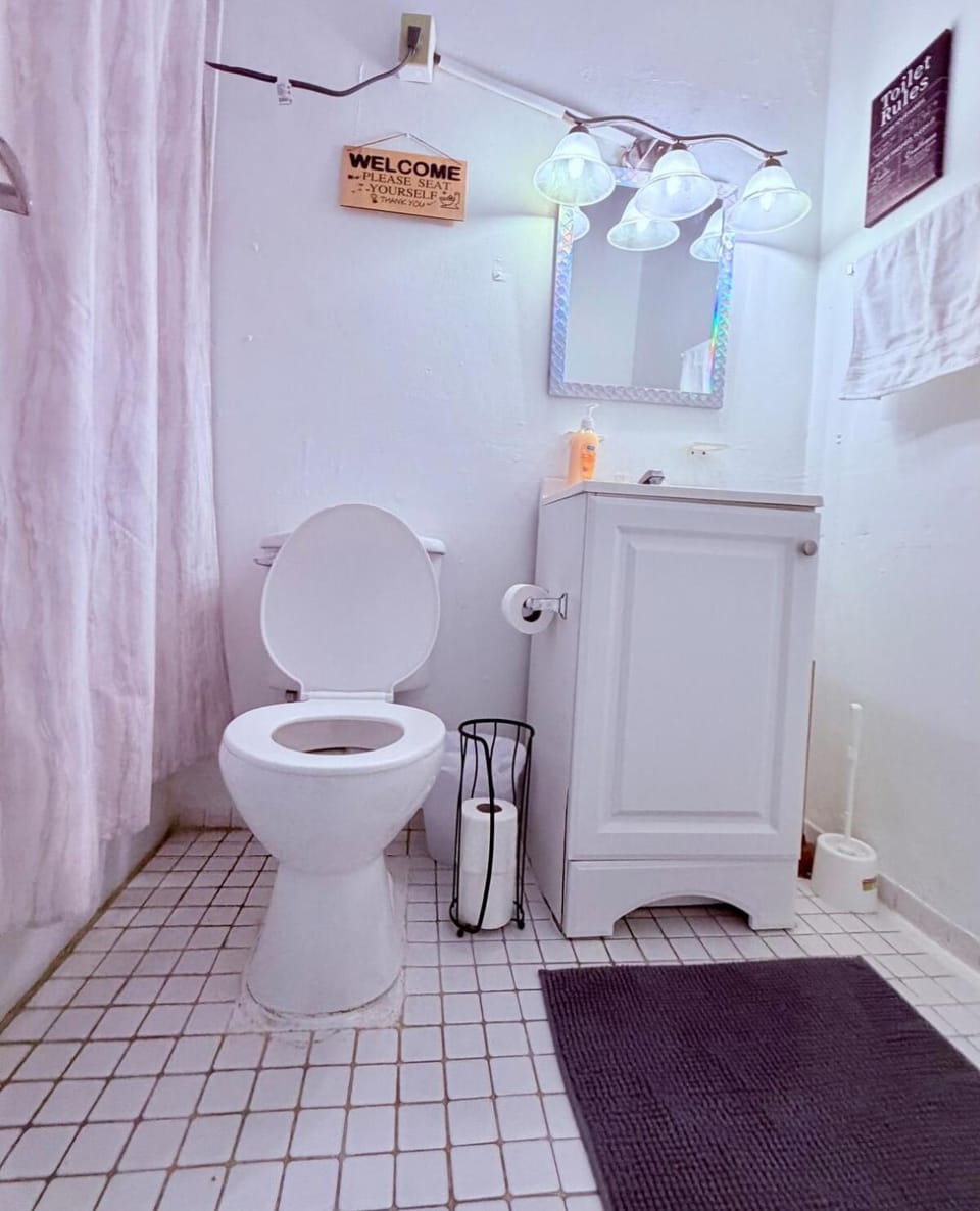 Toilet, Bathroom