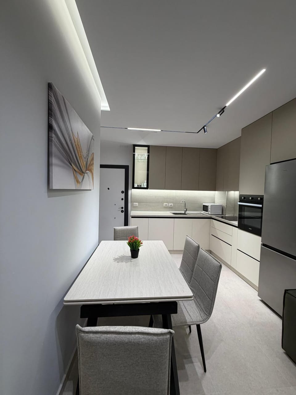 Living room, Dining area
