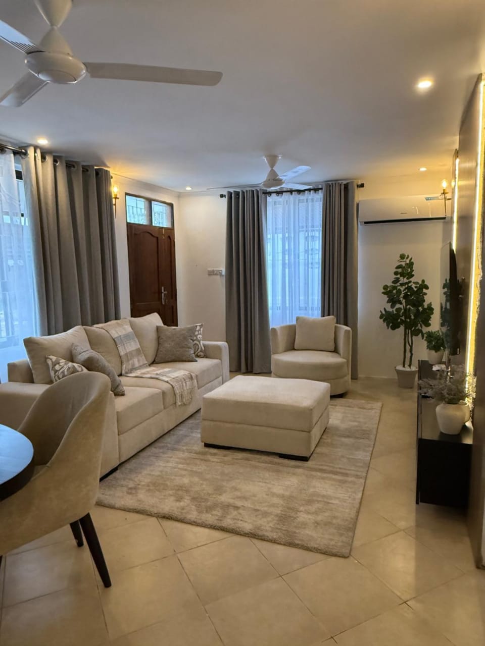 Aggiestays -2BR Standalone House Kijitonyama Villa in City of Dar es Salaam