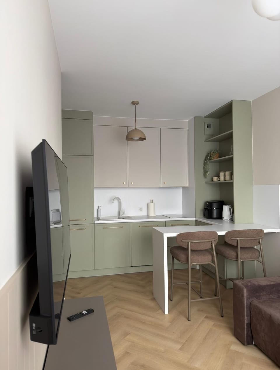TV and multimedia, Coffee/tea facilities, Kitchen or kitchenette, Dining area, dishwasher, stove