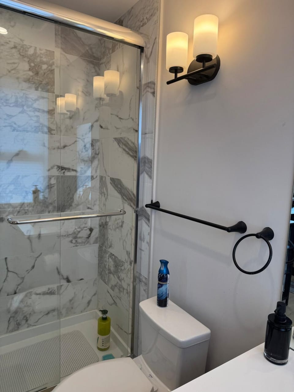 3BED Townhouse with City, Ocean and Mountain views - North Vancouverr Apartment in North Vancouver