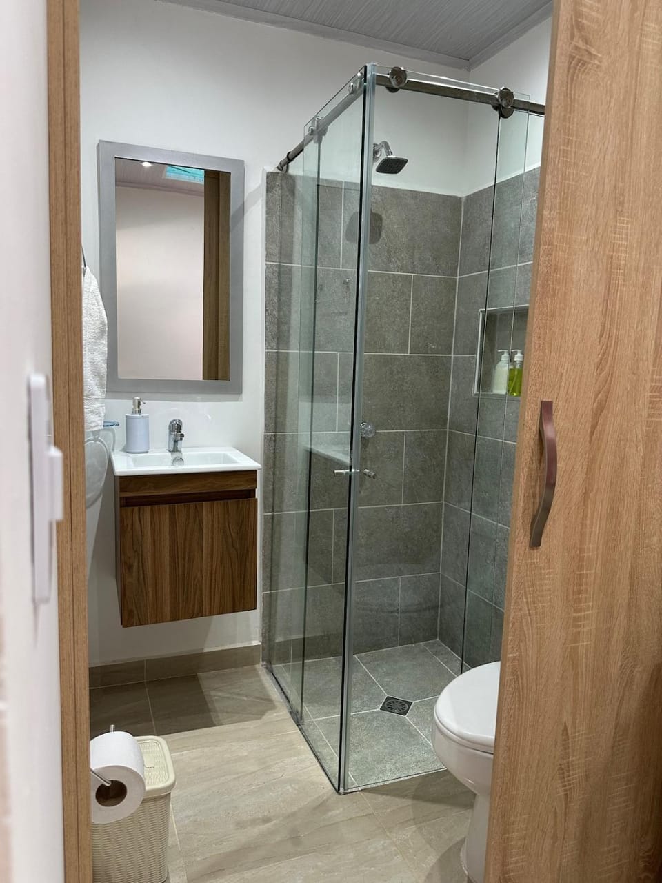 Shower, Bathroom