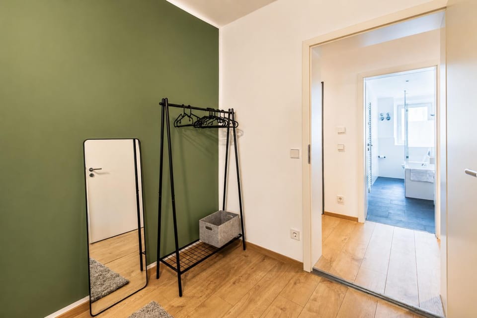 Bedroom, wardrobe