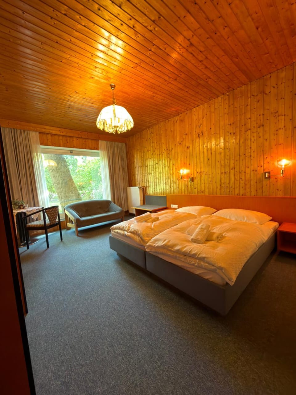 Photo of the whole room