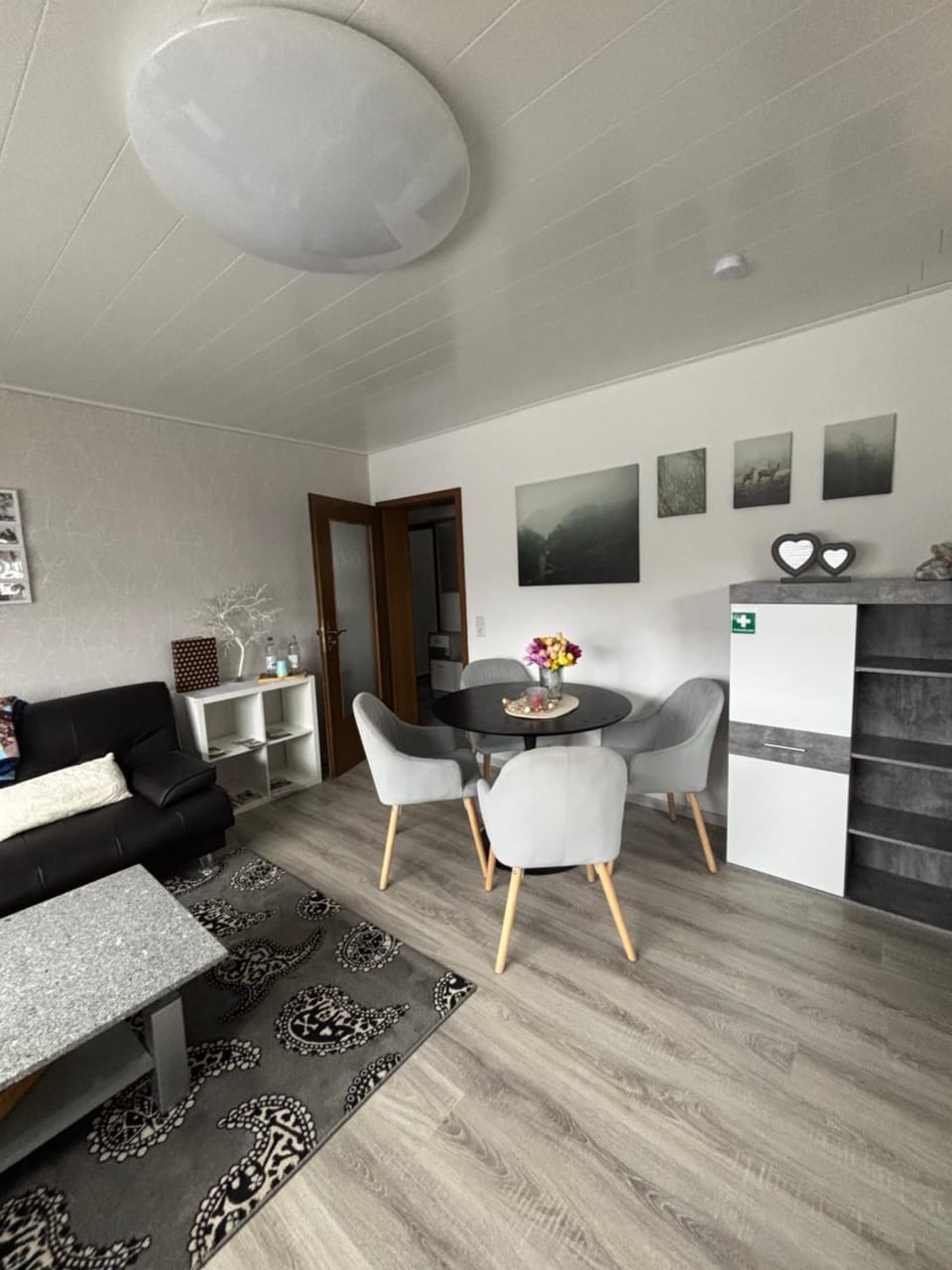 Living room, Seating area, Dining area