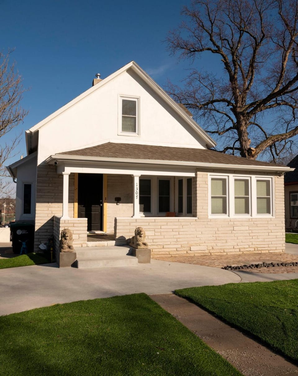 Property building, Garden