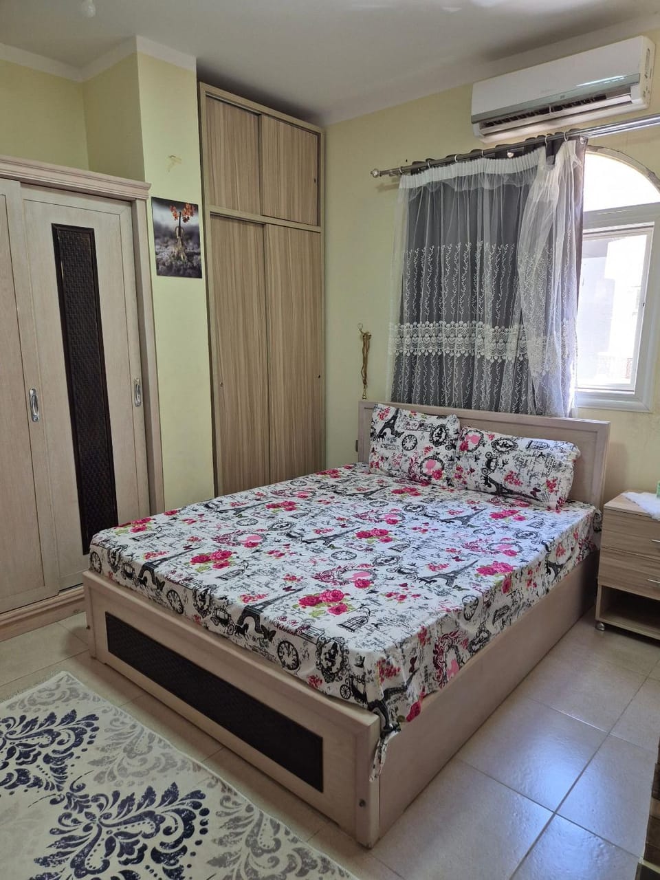 Bed, Bedroom
