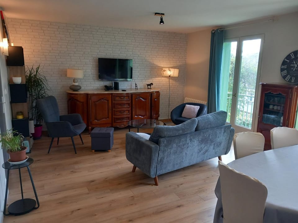 Logement avec jardin & parking , 15 min du centre ville de Tours Apartment in Tours