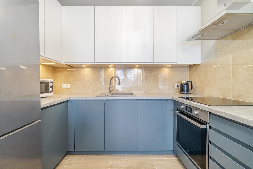 Coffee/tea facilities, Kitchen or kitchenette, dishwasher, stove, toaster