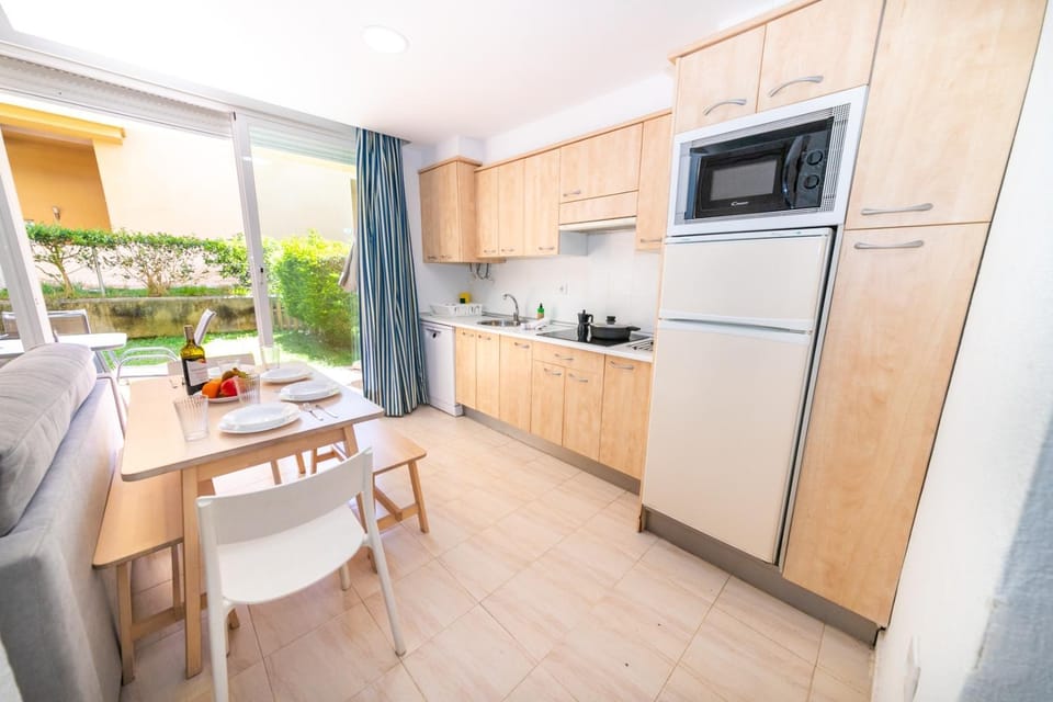Jardín privado en el corazón de Los Caños Apartment in La Janda