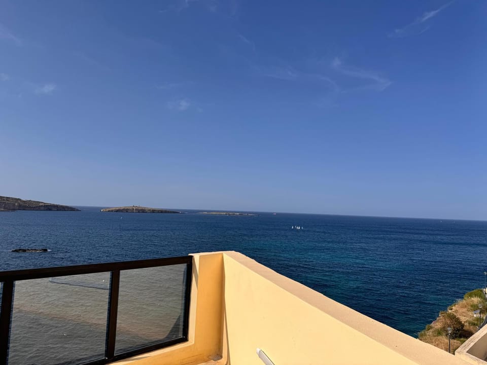 Brand new Oceanview Penthouse by MaBeLi Apartment in Saint Paul's Bay
