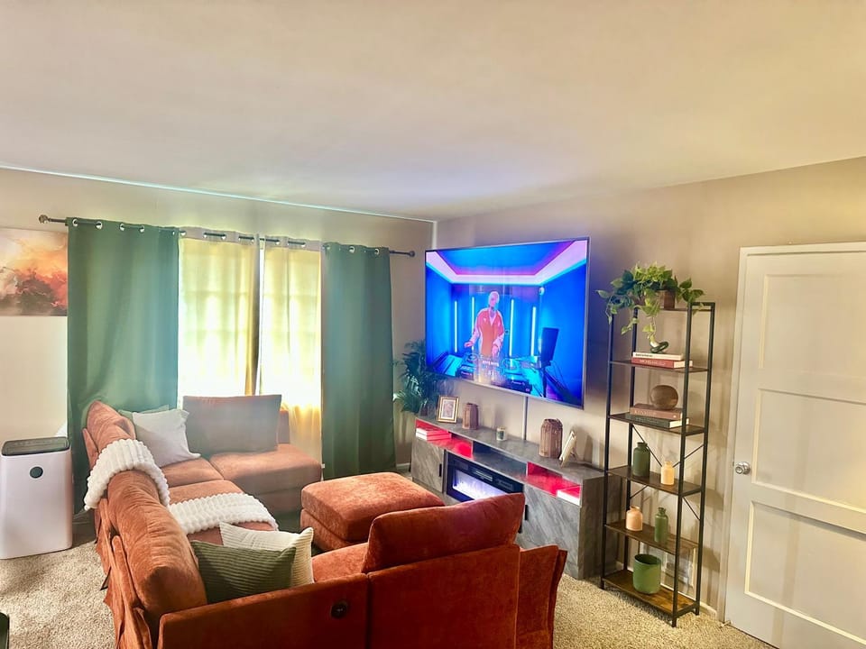 Stylish 1BR Retreat just minutes from SoFi & Forum Apartment in Los Angeles