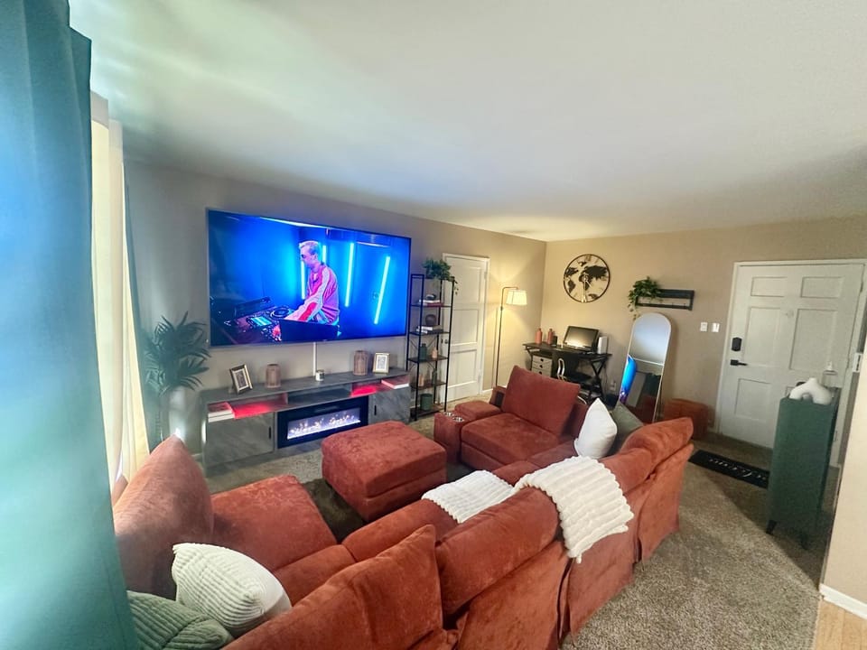 Stylish 1BR Retreat just minutes from SoFi & Forum Apartment in Los Angeles