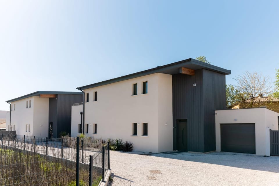 2 Villas Beach Pools Large groups Villa in Agde
